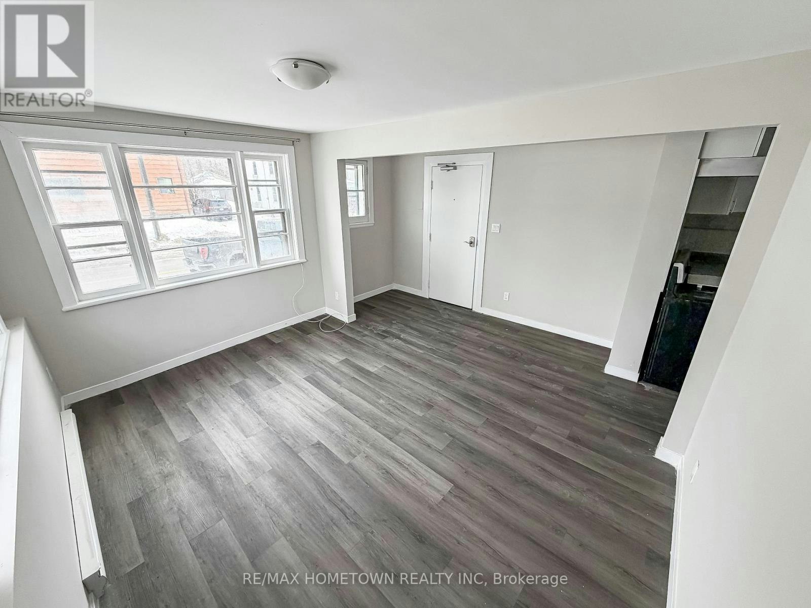 3-142 Brock Street, Brockville, ON, K6V 4G4 - 6