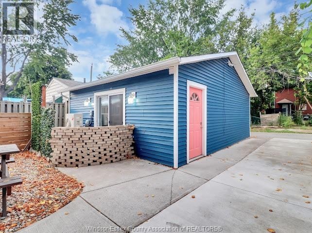 REAR-324 Pierre, Windsor, ON, N9A 2J8