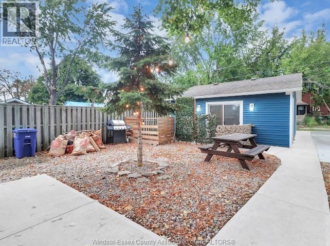 REAR-324 Pierre, Windsor, ON, N9A 2J8 - 2
