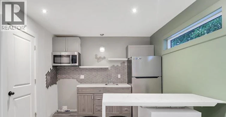 REAR-324 Pierre, Windsor, ON, N9A 2J8 - 6