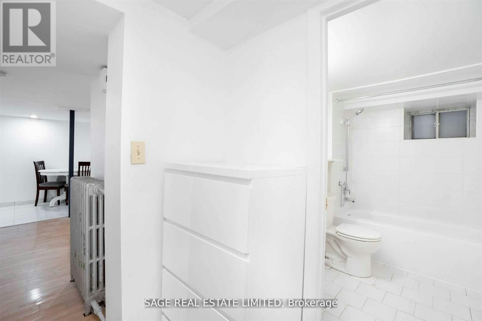 LOWER-604 Ossington Avenue, Toronto, ON, M6G 3T5 - 6