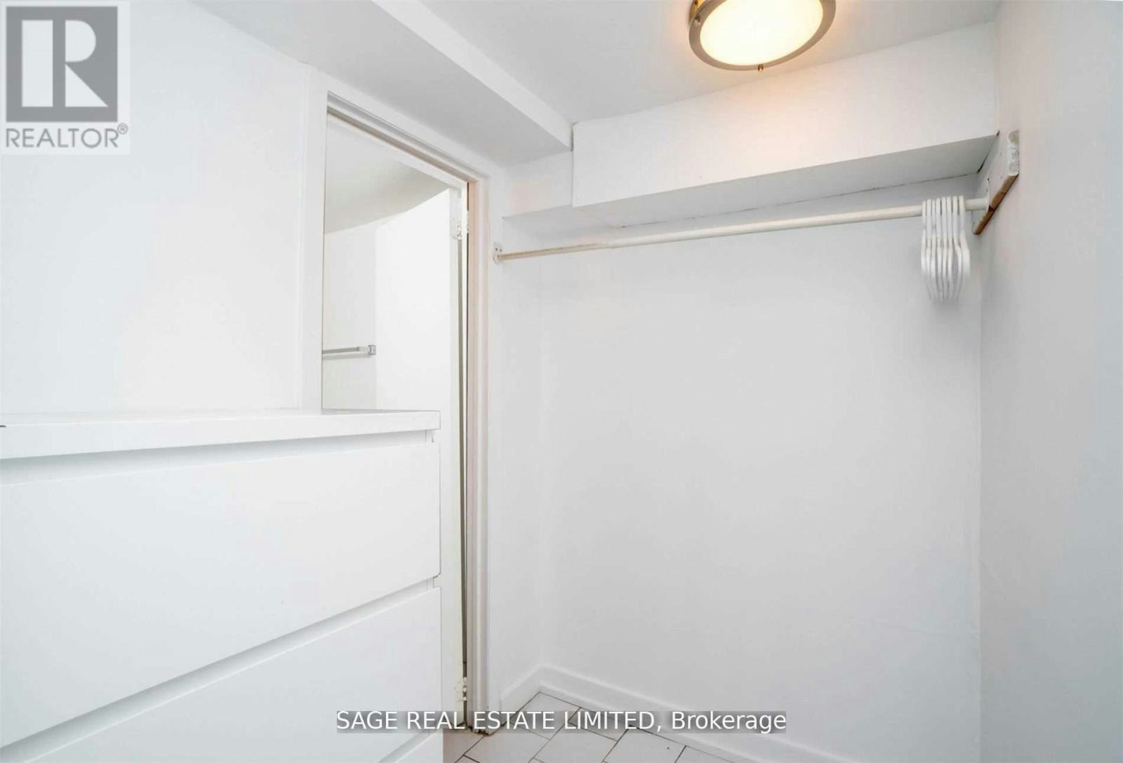 LOWER-604 Ossington Avenue, Toronto, ON, M6G 3T5 - 7