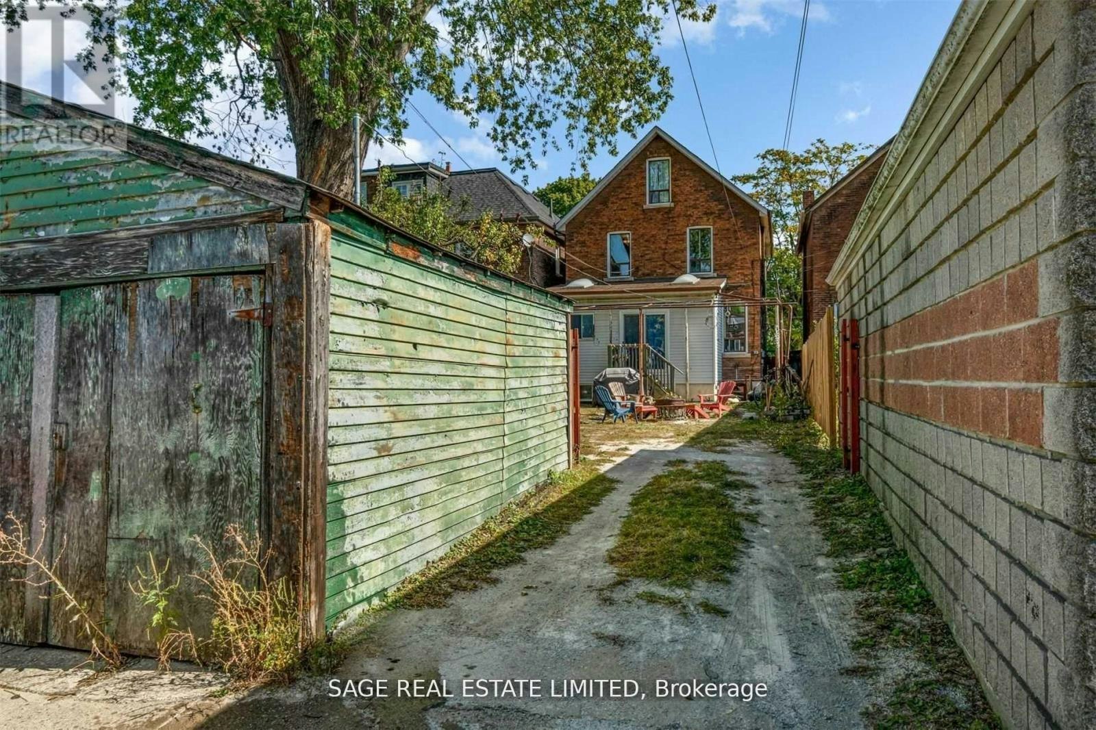 LOWER-604 Ossington Avenue, Toronto, ON, M6G 3T5 - 11