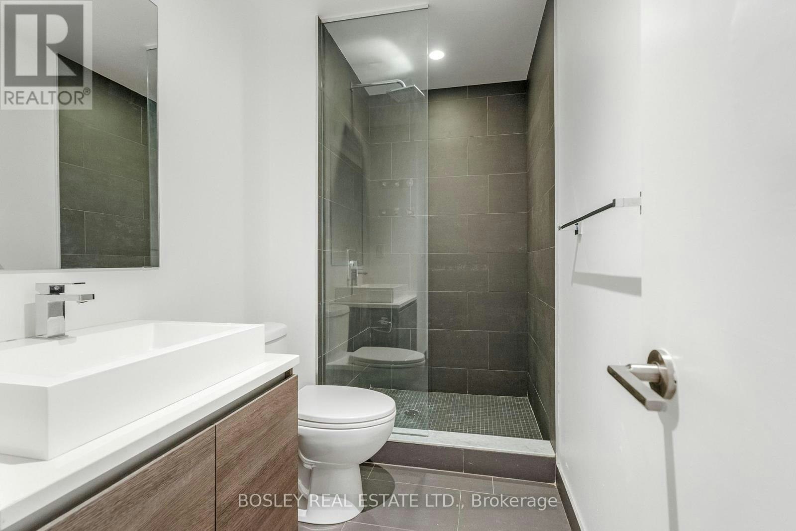1007-111 Bathurst Street, Toronto, ON, M5V 2R1 - 14