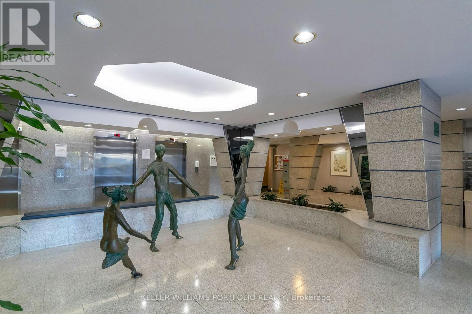 810-2460 Eglinton Avenue E, Toronto, ON, M1K 5J7 - 26