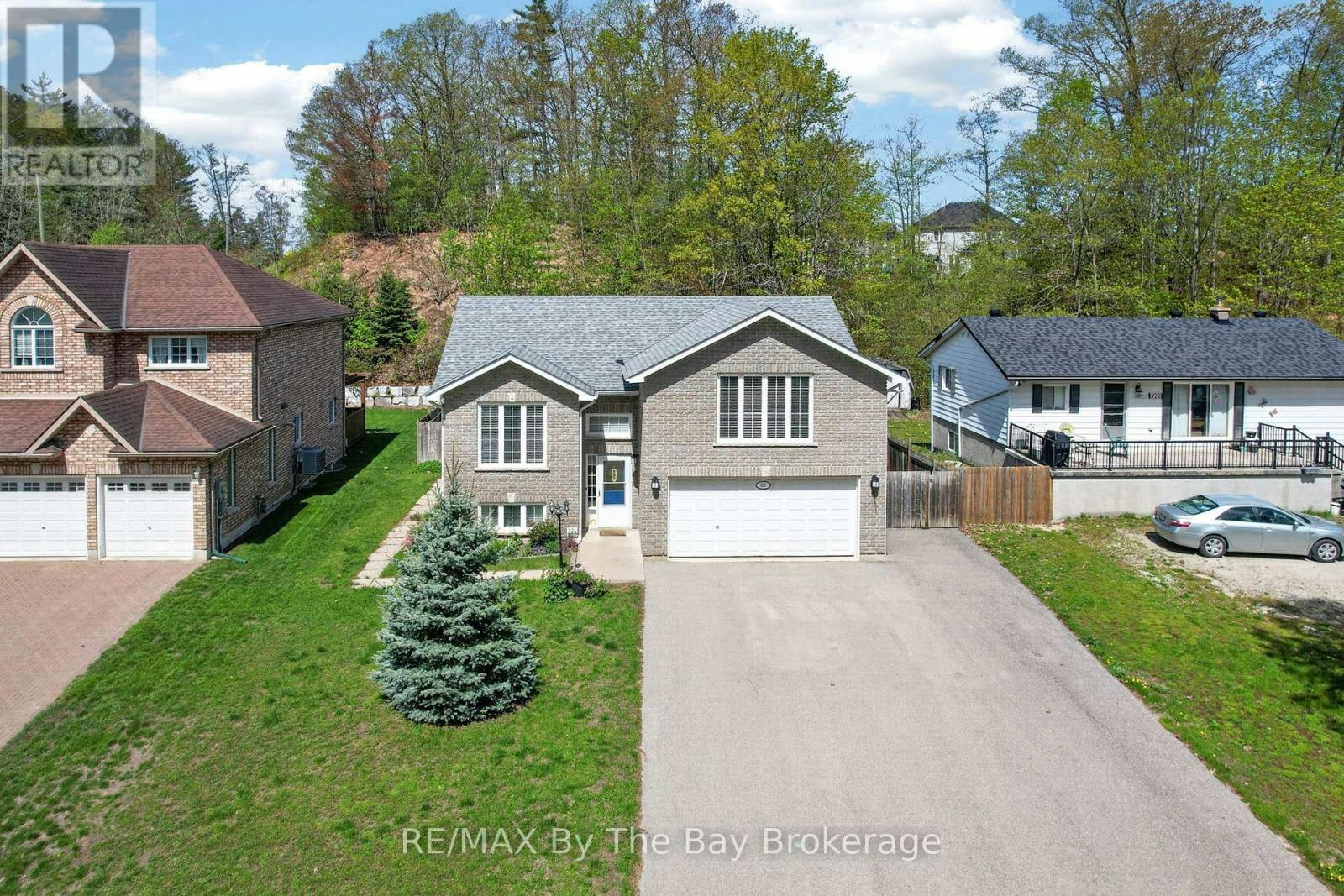 326 Golf Course Road, Wasaga Beach, ON, L9Z 1S5