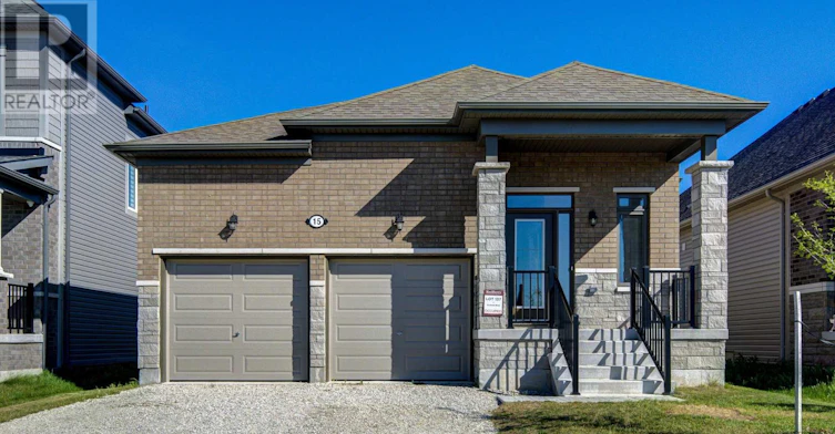 15 Union Boulevard, Wasaga Beach, ON, L9Z 0M6
