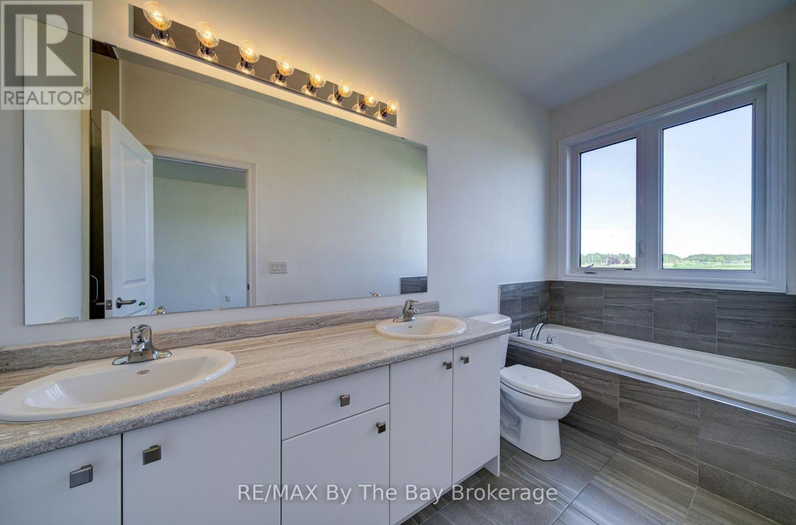 15 Union Boulevard, Wasaga Beach, ON, L9Z 0M6 - 28