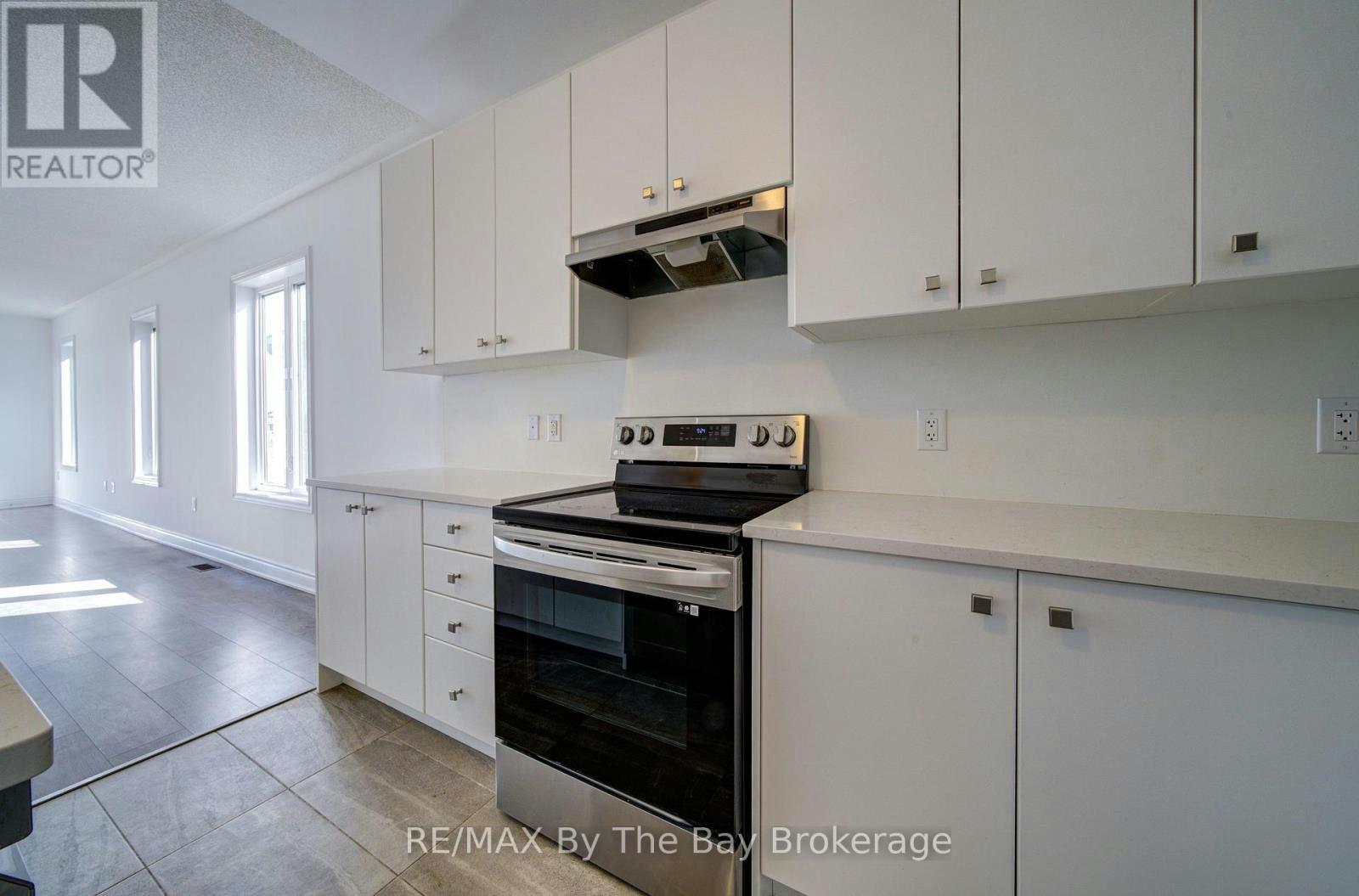 15 Union Boulevard, Wasaga Beach, ON, L9Z 0M6 - 7