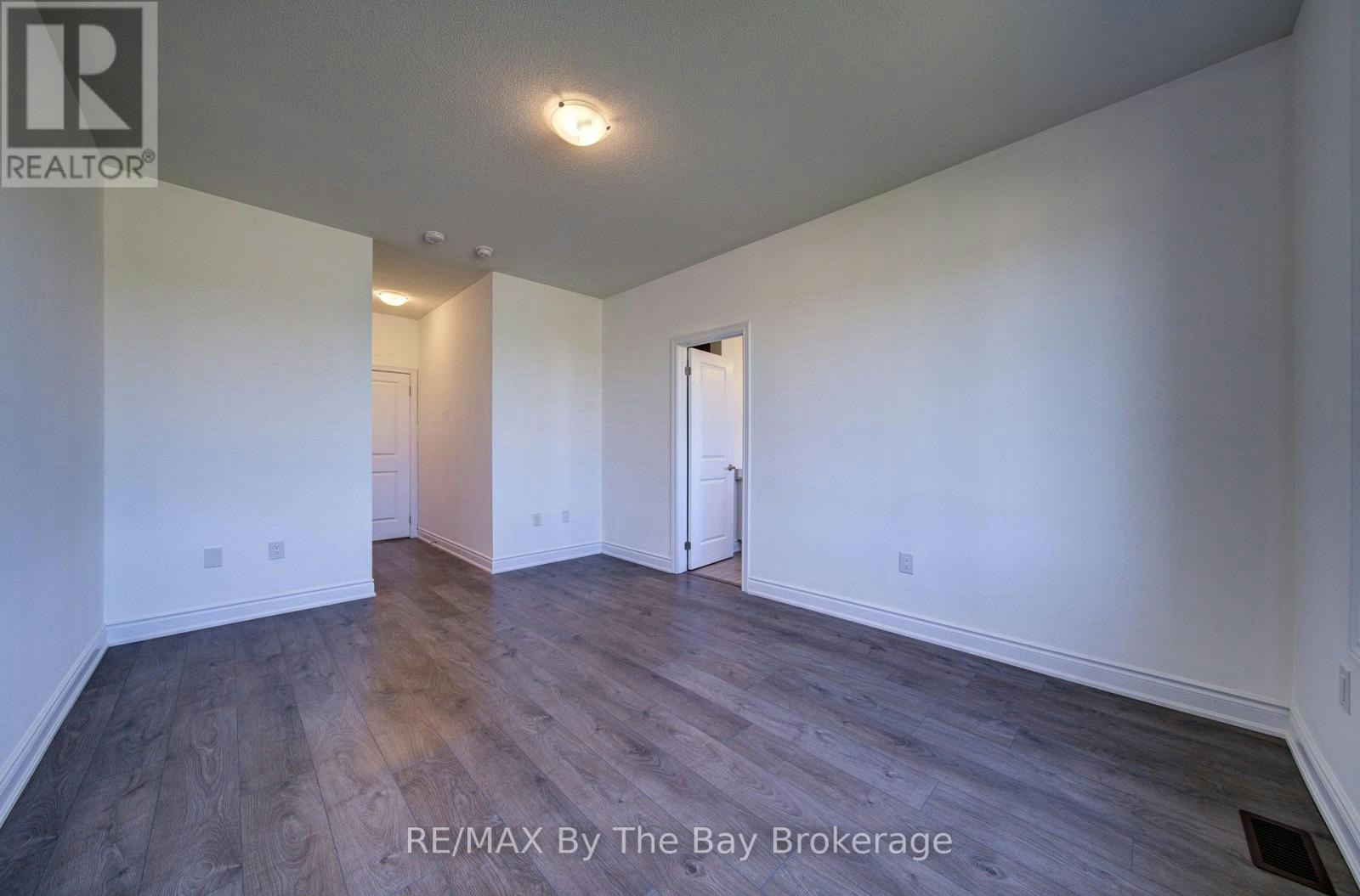 15 Union Boulevard, Wasaga Beach, ON, L9Z 0M6 - 26