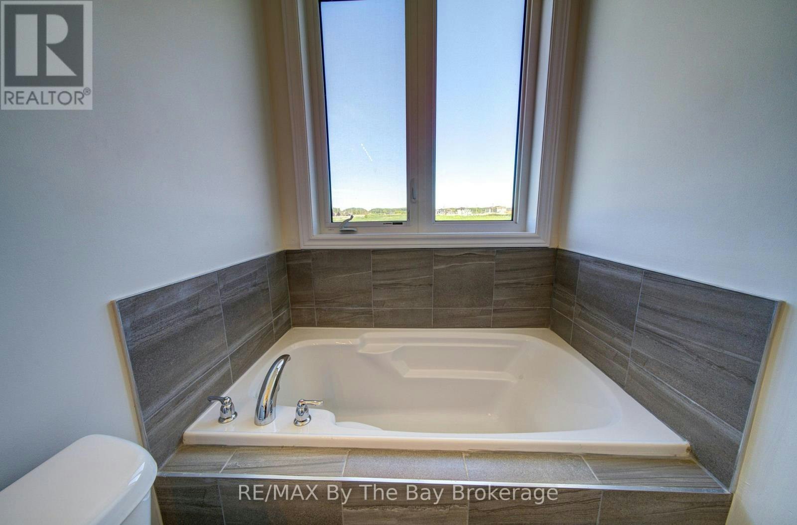 15 Union Boulevard, Wasaga Beach, ON, L9Z 0M6 - 29
