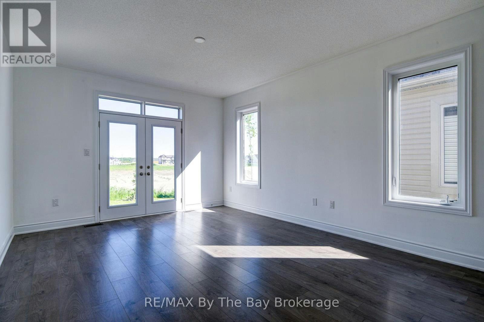 15 Union Boulevard, Wasaga Beach, ON, L9Z 0M6 - 14