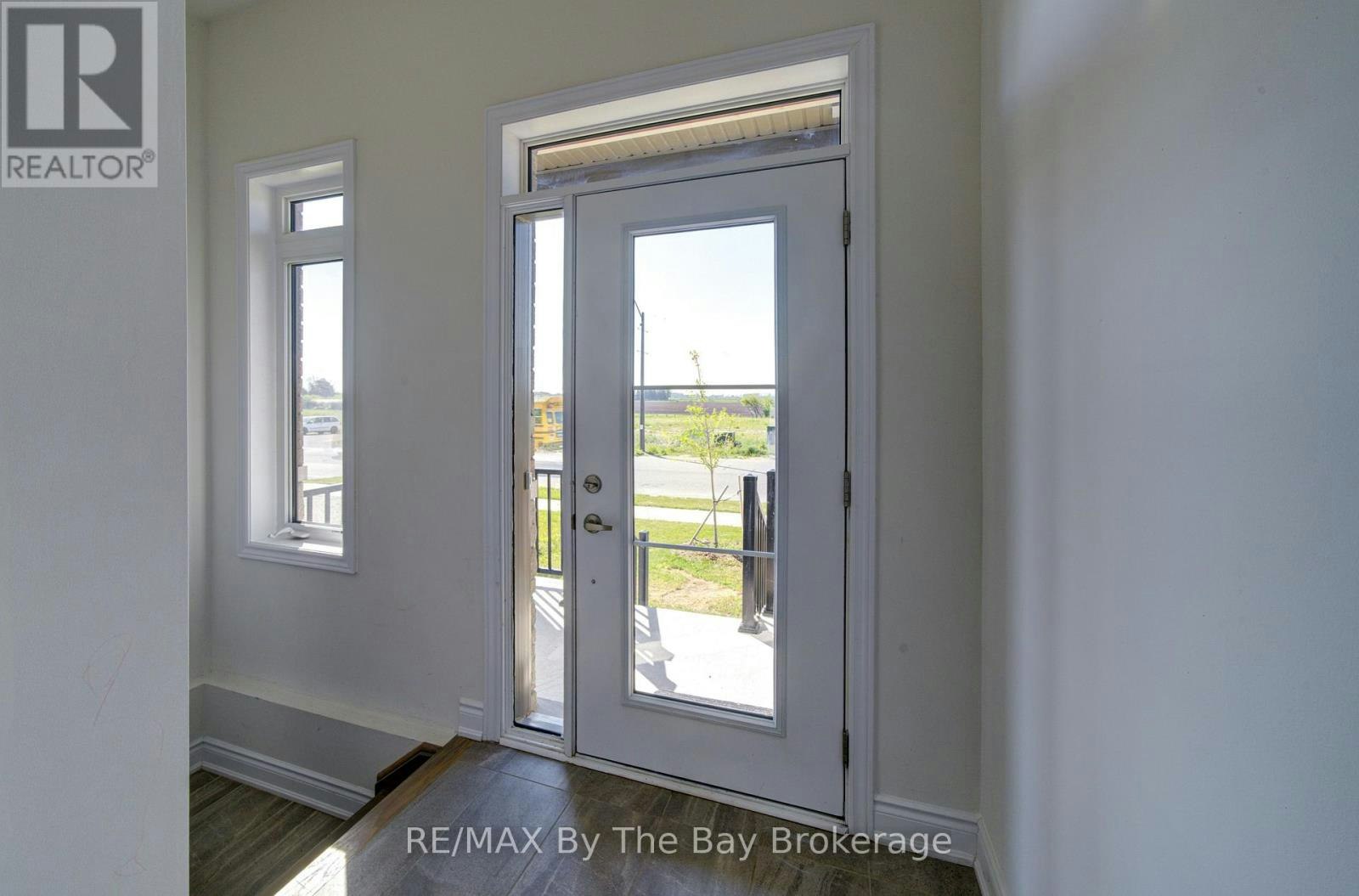 15 Union Boulevard, Wasaga Beach, ON, L9Z 0M6 - 4
