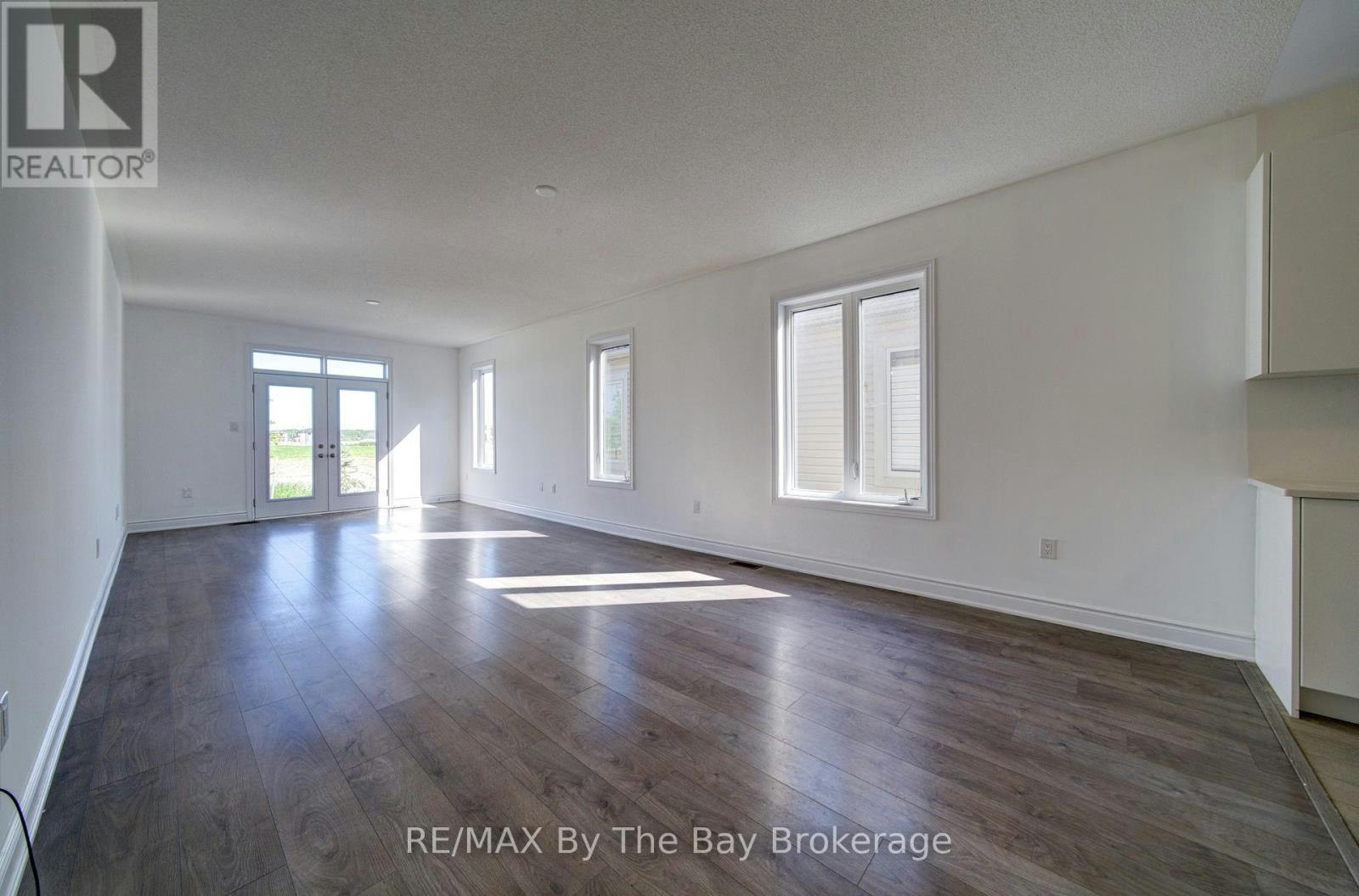 15 Union Boulevard, Wasaga Beach, ON, L9Z 0M6 - 12