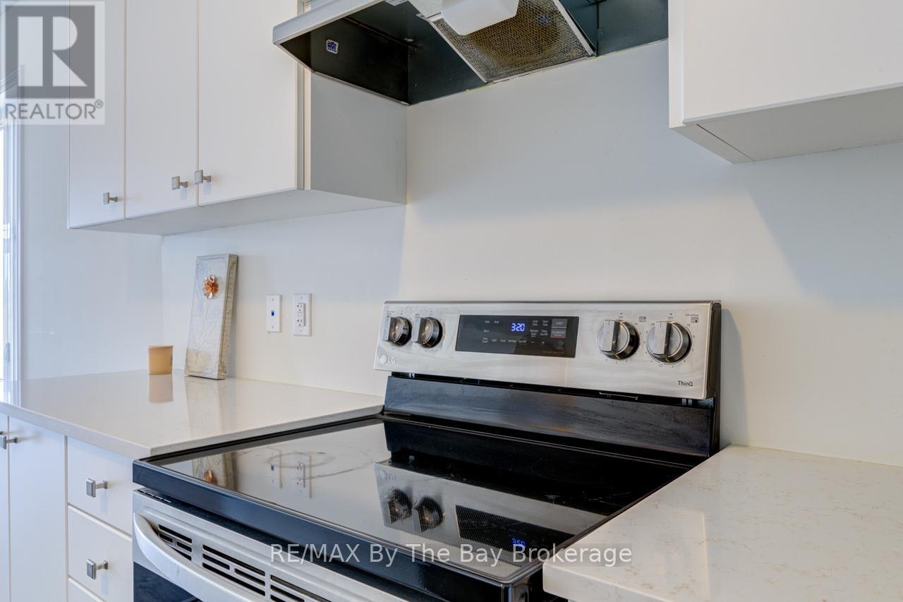 15 Union Boulevard, Wasaga Beach, ON, L9Z 0M6 - 10