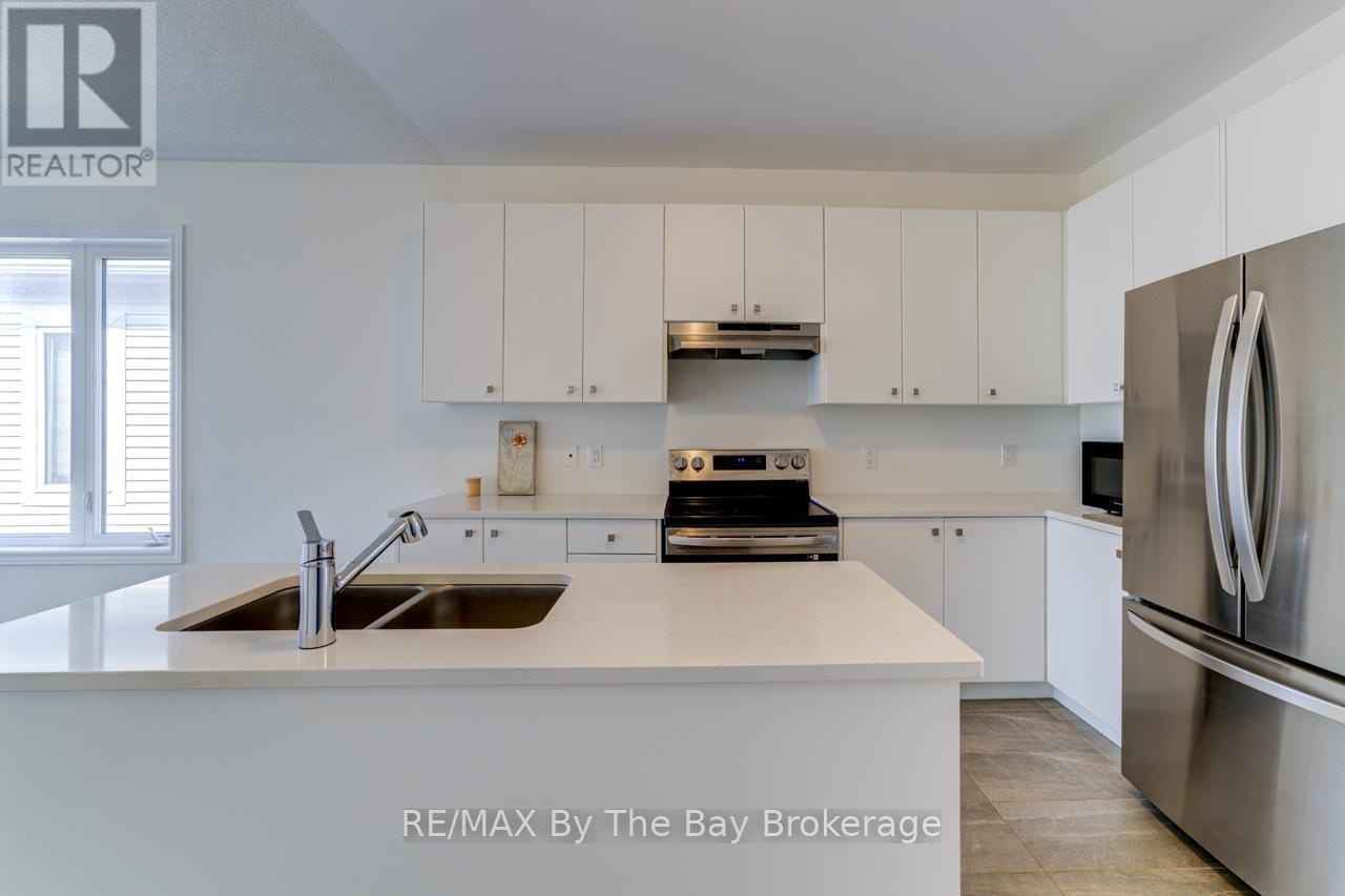 15 Union Boulevard, Wasaga Beach, ON, L9Z 0M6 - 9