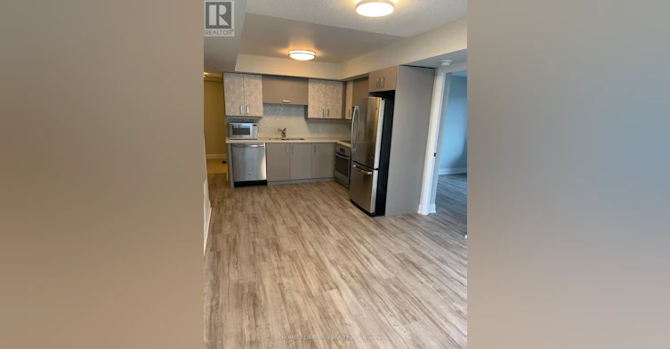 710-18 Uptown Drive, Markham, ON, L3R 5M5 - 5
