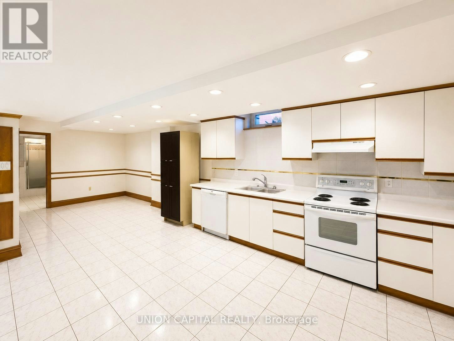 BSMT-300 Belview Avenue, Vaughan, ON, L4L 7V7 - 3