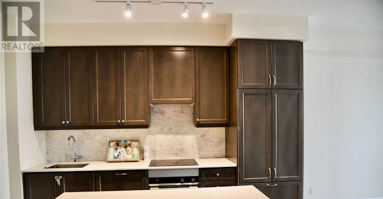 2307-9075 Jane Street, Vaughan, ON, L4K 0L7 - 2