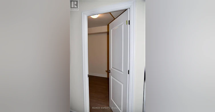 2307-9075 Jane Street, Vaughan, ON, L4K 0L7 - 7