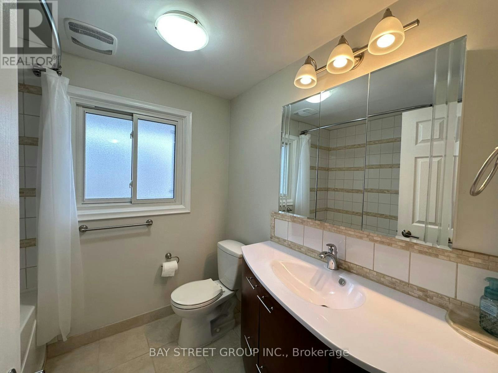 49 Howland Drive, Kitchener, ON, N2E 1G4 - 12