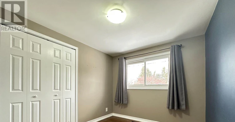 49 Howland Drive, Kitchener, ON, N2E 1G4 - 8