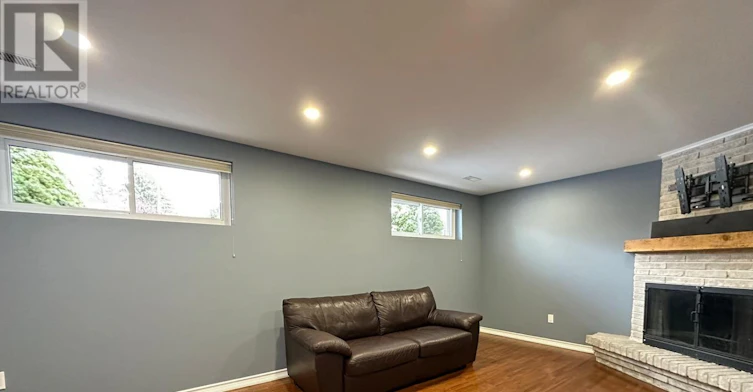 49 Howland Drive, Kitchener, ON, N2E 1G4 - 14