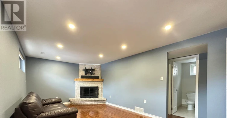 49 Howland Drive, Kitchener, ON, N2E 1G4 - 13