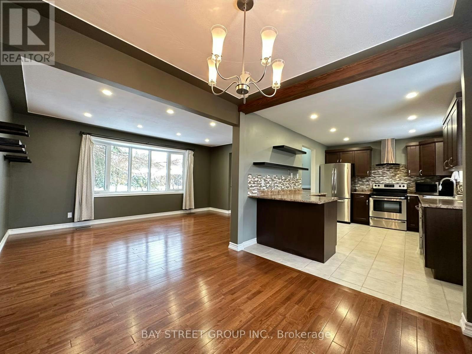 49 Howland Drive, Kitchener, ON, N2E 1G4