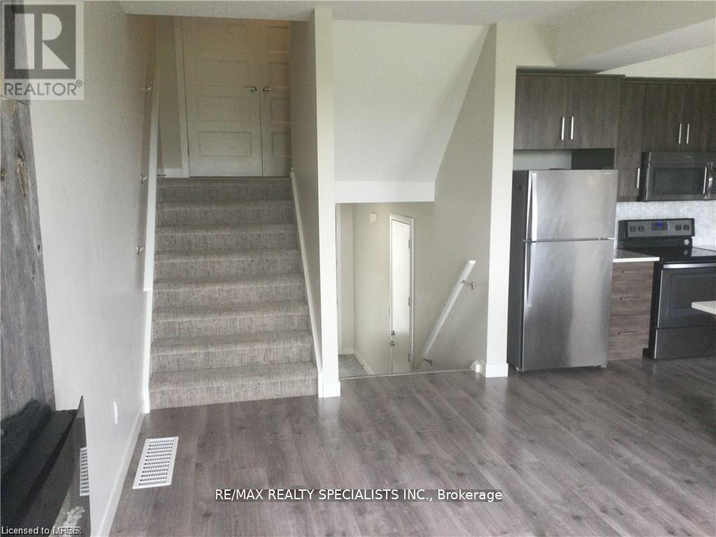 977-977 Village Square WEST, London, ON, N6H 0J7 - 5