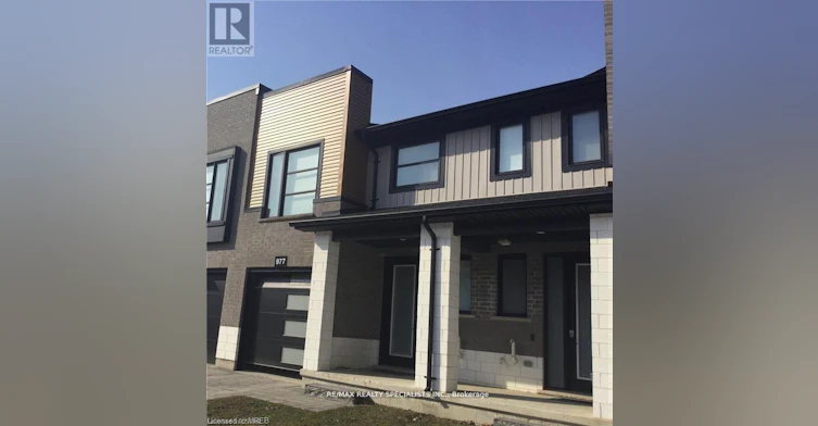 977-977 Village Square WEST, London, ON, N6H 0J7 - 2