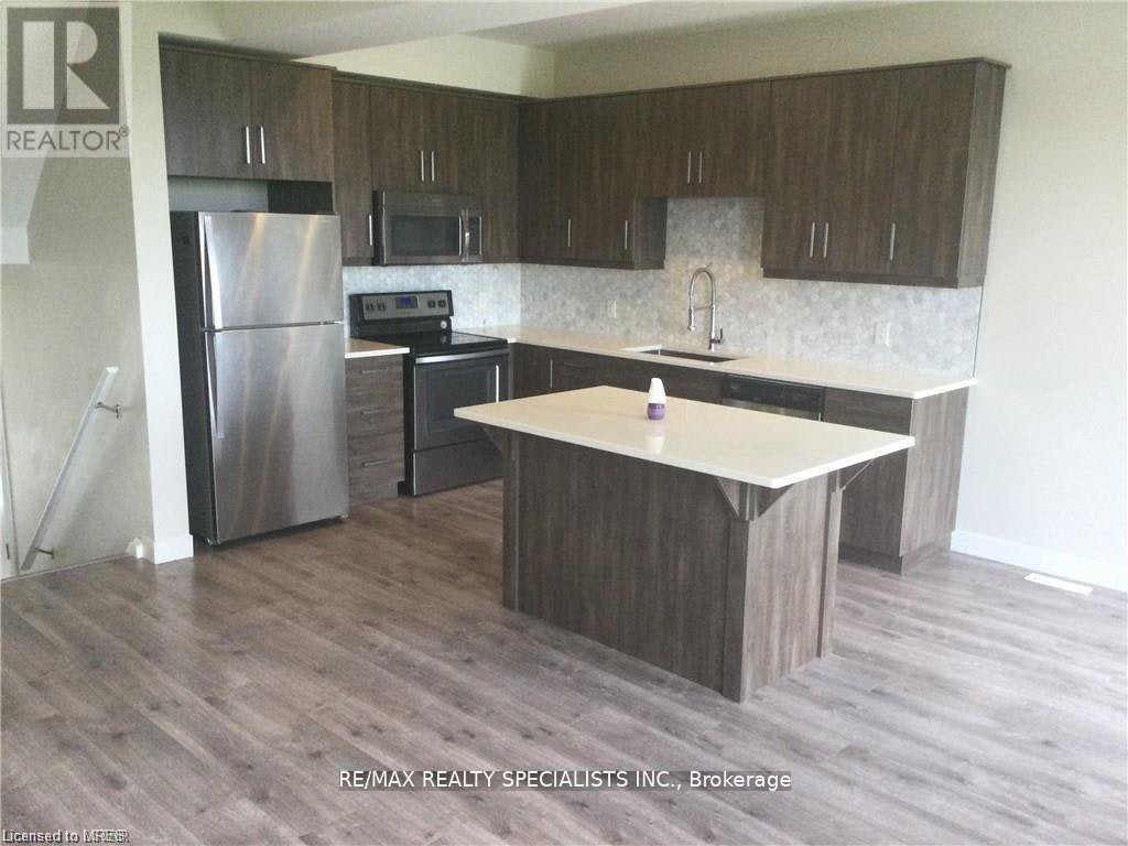 977-977 Village Square WEST, London, ON, N6H 0J7 - 6