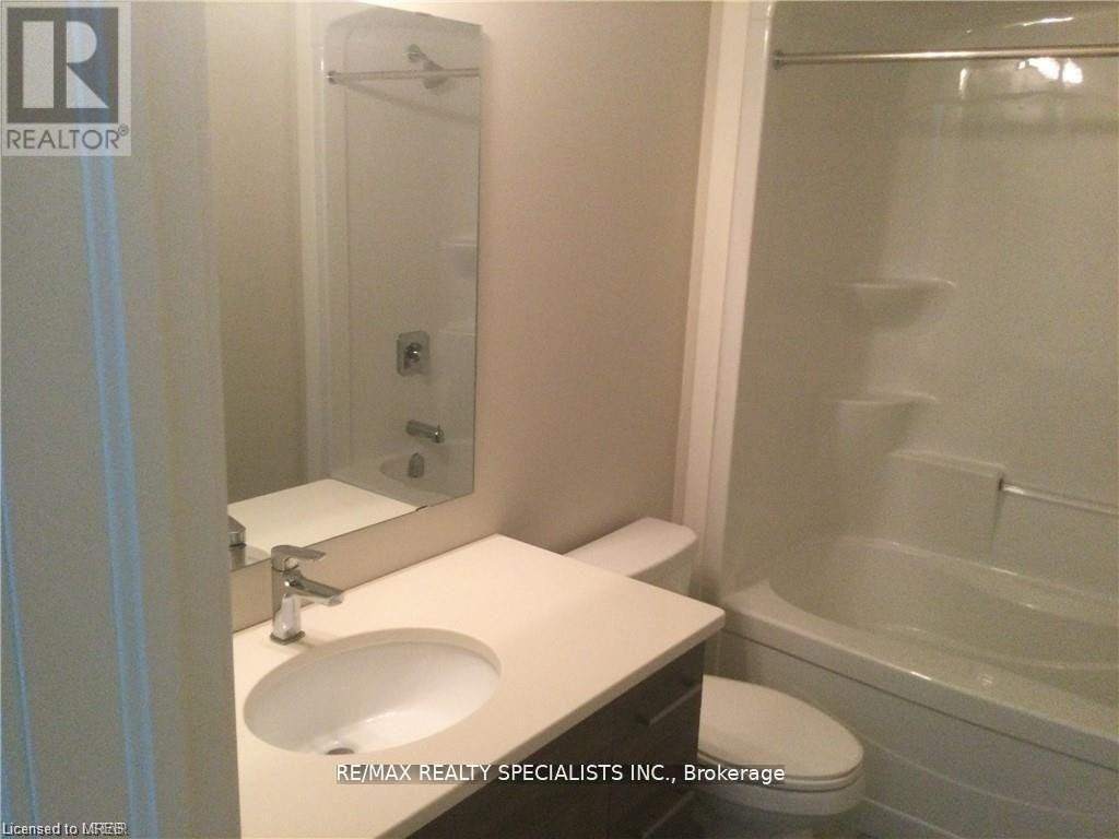 977-977 Village Square WEST, London, ON, N6H 0J7 - 16