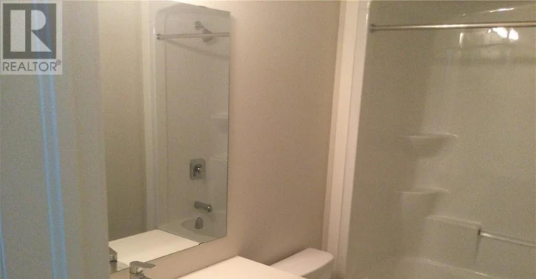977-977 Village Square WEST, London, ON, N6H 0J7 - 16
