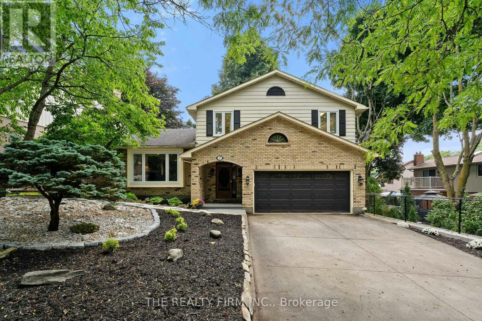 7 Somerset Crescent, London, ON, N6K 3L6