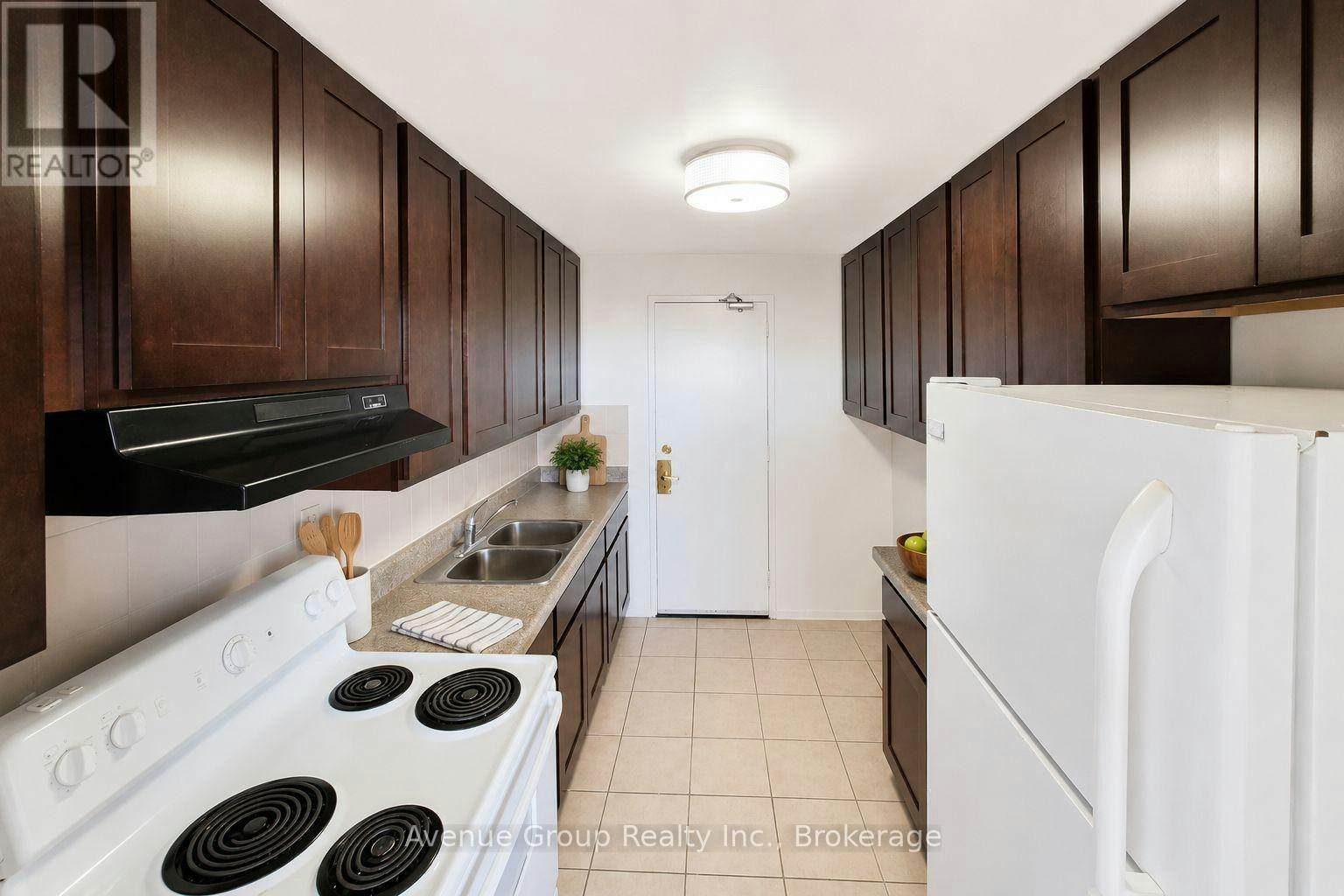 1111-120 Shelborne Avenue, Toronto, ON, M6B 2M7 - 3