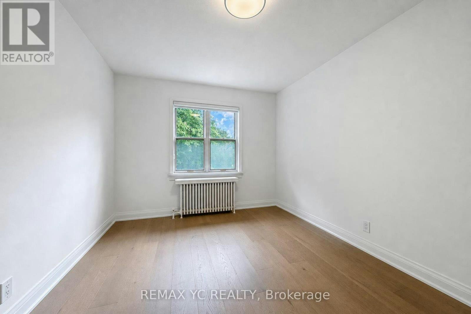 425 Broadway Avenue, Toronto, ON, M4G 2R3 - 18