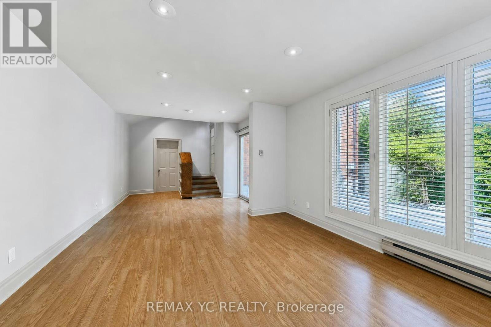 425 Broadway Avenue, Toronto, ON, M4G 2R3 - 12
