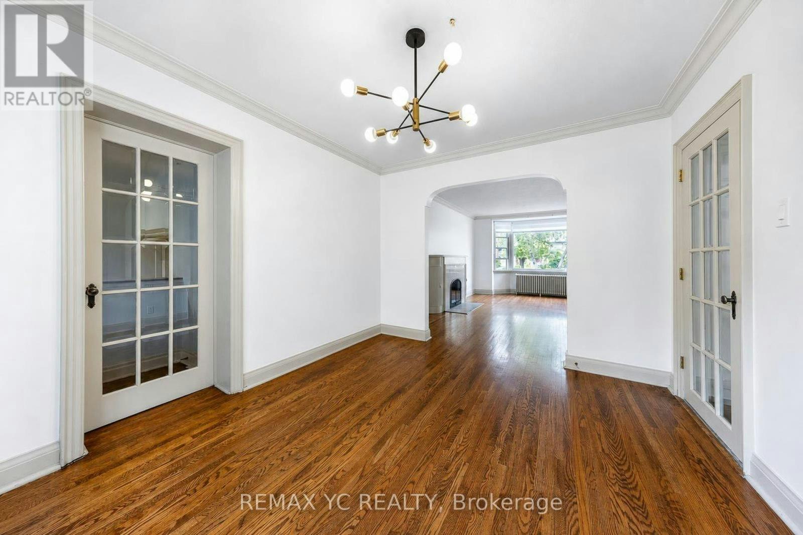 425 Broadway Avenue, Toronto, ON, M4G 2R3 - 5