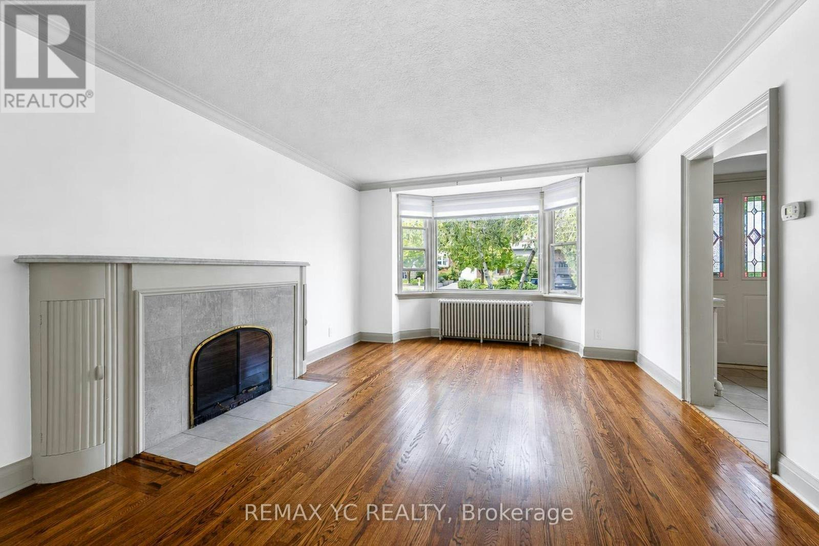 425 Broadway Avenue, Toronto, ON, M4G 2R3 - 3