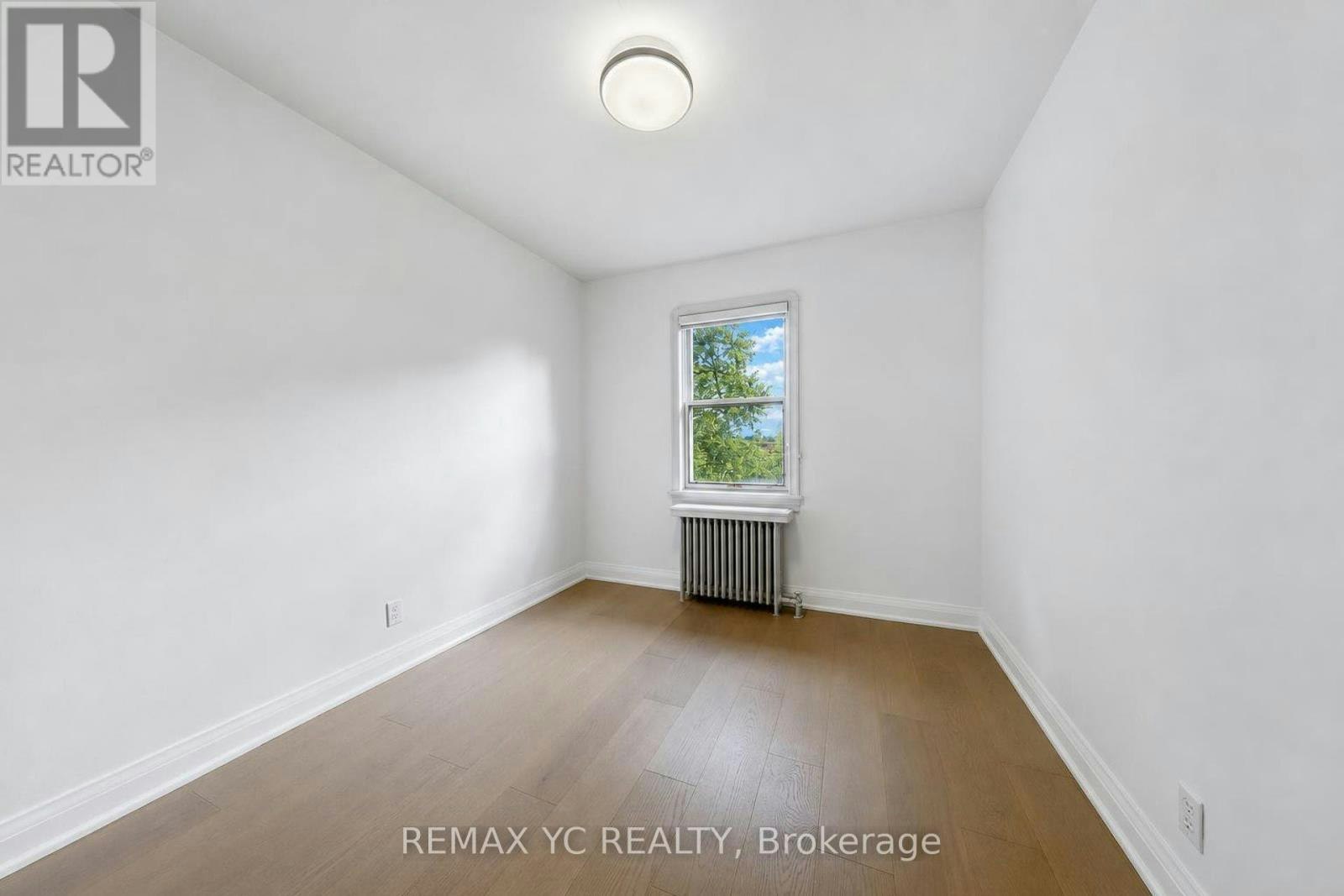 425 Broadway Avenue, Toronto, ON, M4G 2R3 - 20