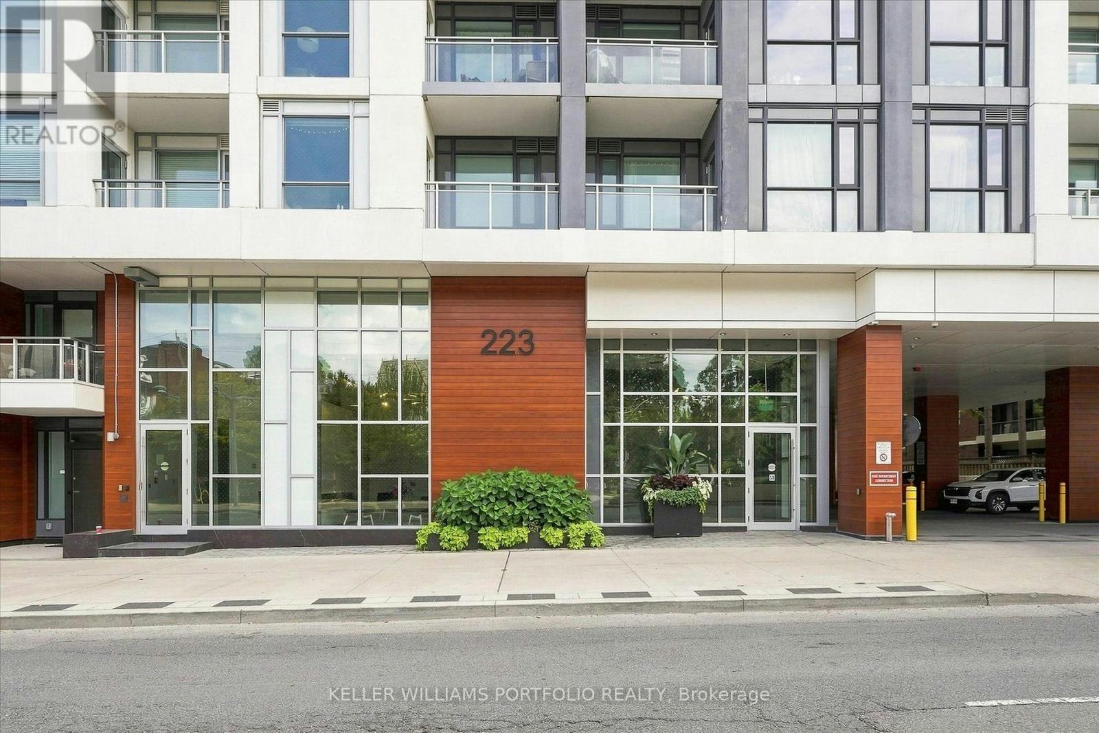 306-223 St. Clair Avenue W, Toronto, ON, M4V 0A5 - 3