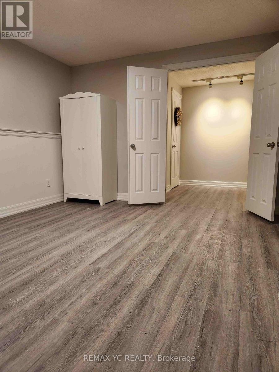 LOWER-4 Theobalds Circle, Richmond Hill, ON, L4C 9E3 - 10