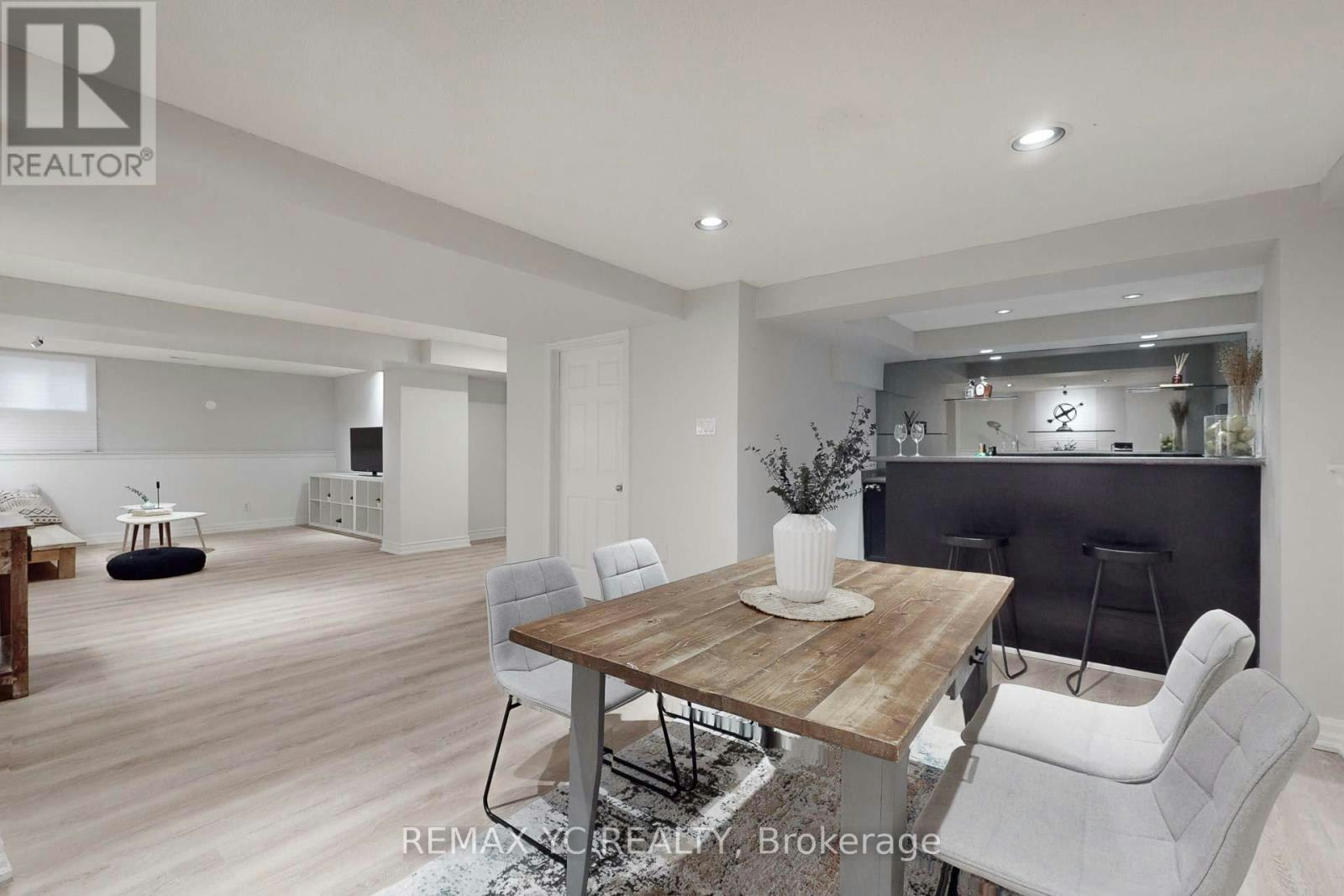 LOWER-4 Theobalds Circle, Richmond Hill, ON, L4C 9E3