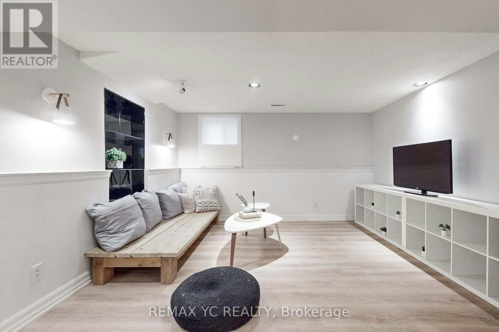 LOWER-4 Theobalds Circle, Richmond Hill, ON, L4C 9E3 - 5