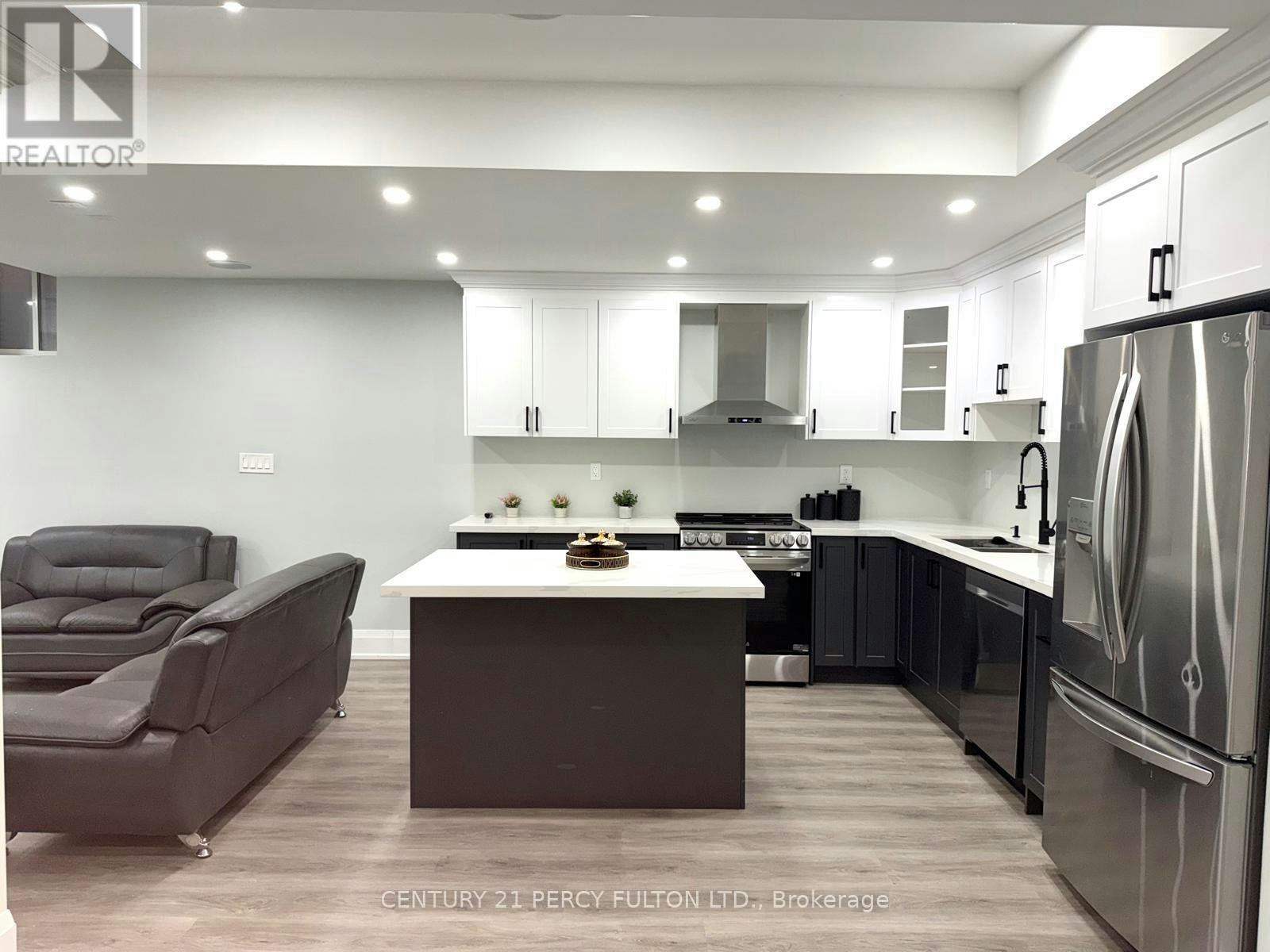 BSMT-12 Chesney Crescent, Vaughan, ON, L1H 4A7 3