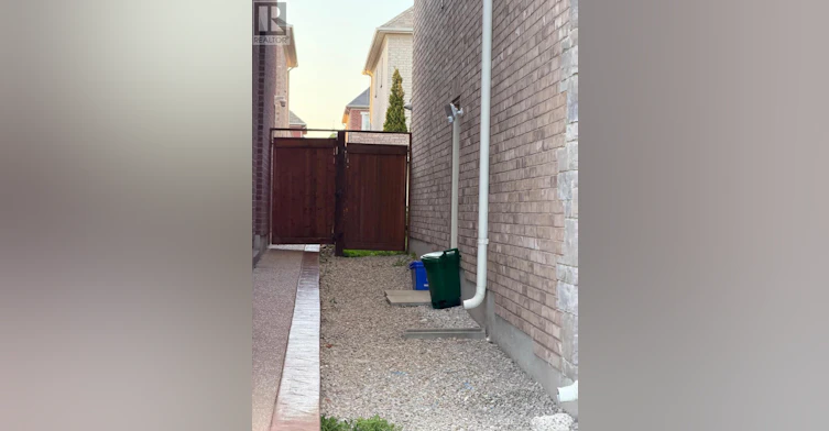 BSMT-12 Chesney Crescent, Vaughan, ON, L1H 4A7 - 2