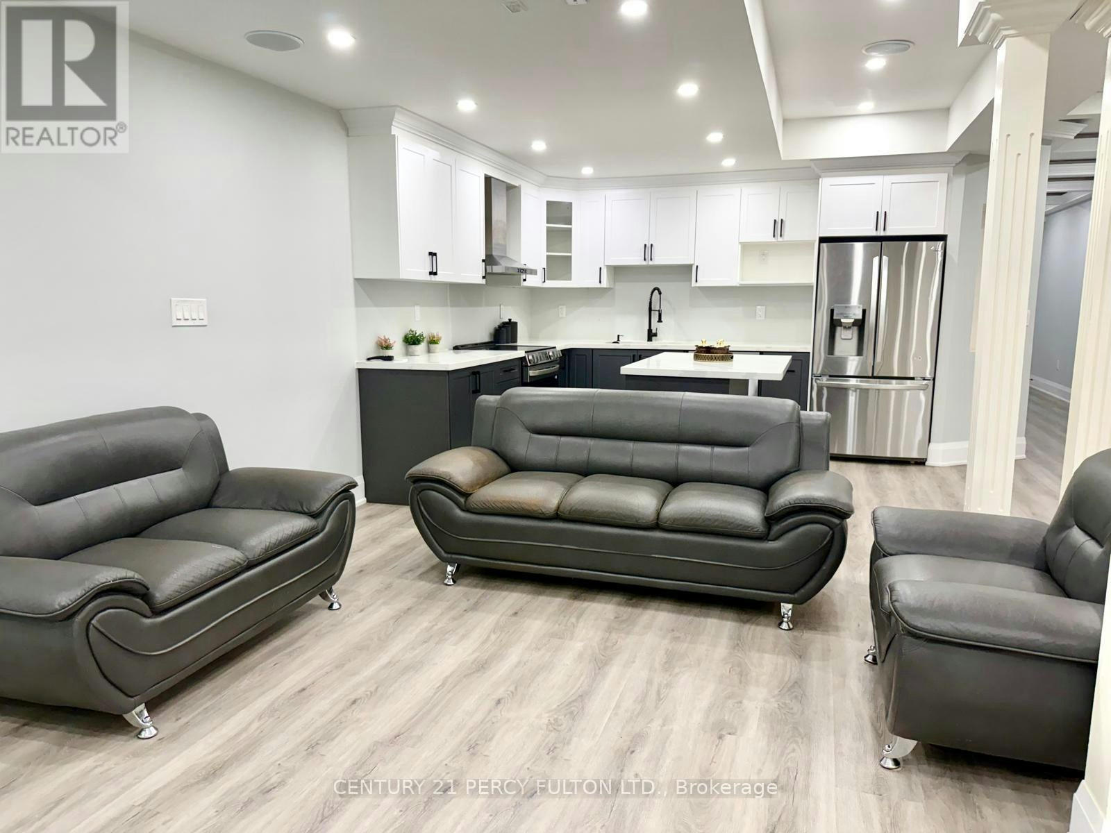 BSMT-12 Chesney Crescent, Vaughan, ON, L1H 4A7 4