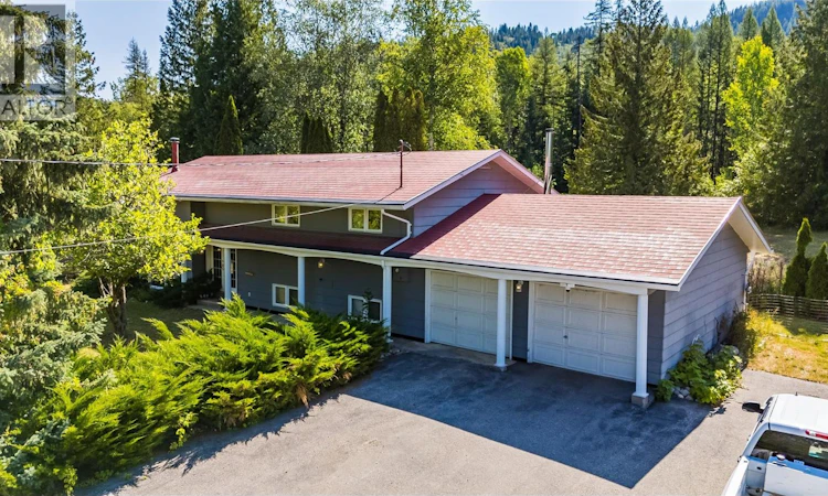 1076 Columbia Gardens Road