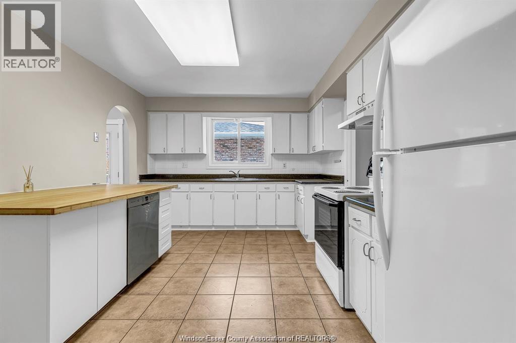 490 Kenwood, Lasalle, ON, N9G 2M1 - 9